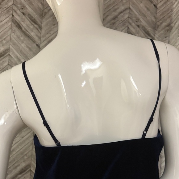 Mystic women’s Elegant navy blue Velvet Dress, medium with pockets - Picture 5 of 9